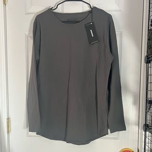 Alphalete Long Sleeve Scoop Neck - Gray